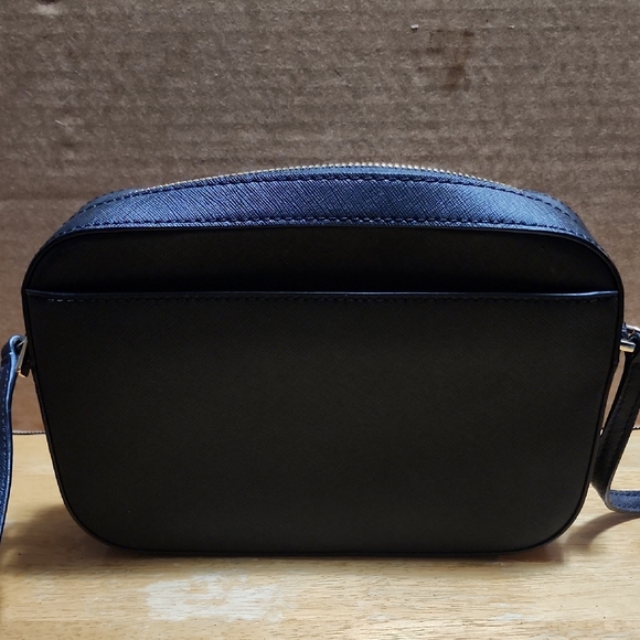 Michael Kors Black Crossbody Bag with Gold Chain Detail - Picture 2 of 2